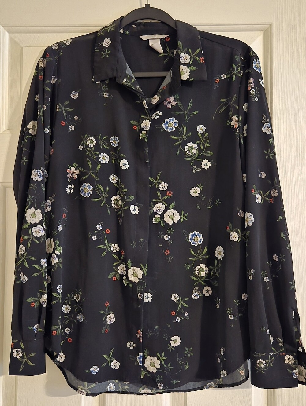 H&M Black Floral Button Up Blouse
